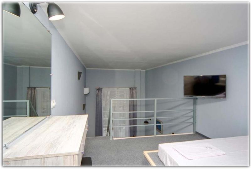 Двухуровневая студия возле золотых ворот